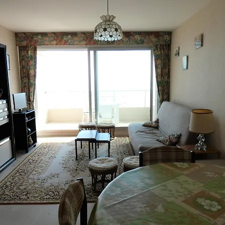 Bord De Avec Balcon Et Parking Prive - Fr-1-323-421 Apartment